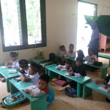 Taman Pendidikan Anak-anak berbasis Islami dan keagamaan di desa Ngrambingan